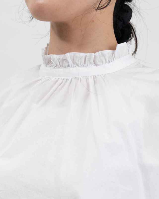 761-237 Bliss bunch バック釦フリル衿ブラウス