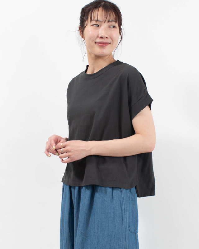 764-258 Bliss bunch 強撚コットン天竺 前後差ドロップショルダープルオーバー