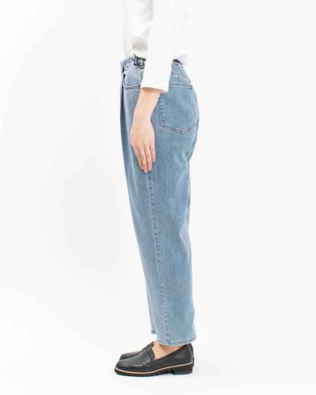 8114044　WWO 甘織デニムのタックパンツ 8114044