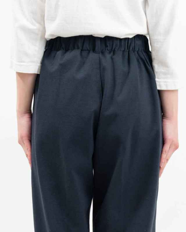 8116176 WWO きれいめポンチのタックストレートパンツ 8116176