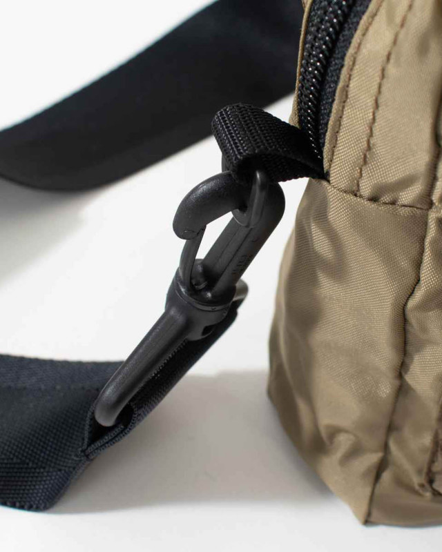 ACCORDSHOULDER-M FREDRIK PACKERS ACCORDSHOULDER-M