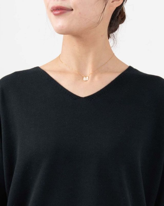 ASH-007　FIRST Vネックニット