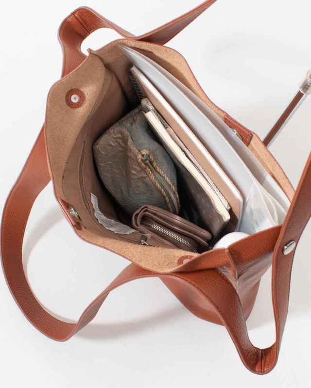 B-22197  BEAURE カウレザー 2デザインハンドル 薄マチA4トート