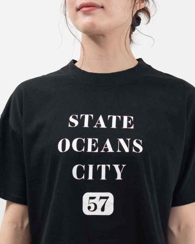 BLUE LAKE MARKET ブルーレイクマーケット アメリカンドライ天竺||ヘムラウンドプリントTee（STATE OCEANS CITY 57） B-491015 レディース 30代 40代 50代 BLUE LAKE MARKET アメリカンドライ天竺||ヘムラウンドプリント