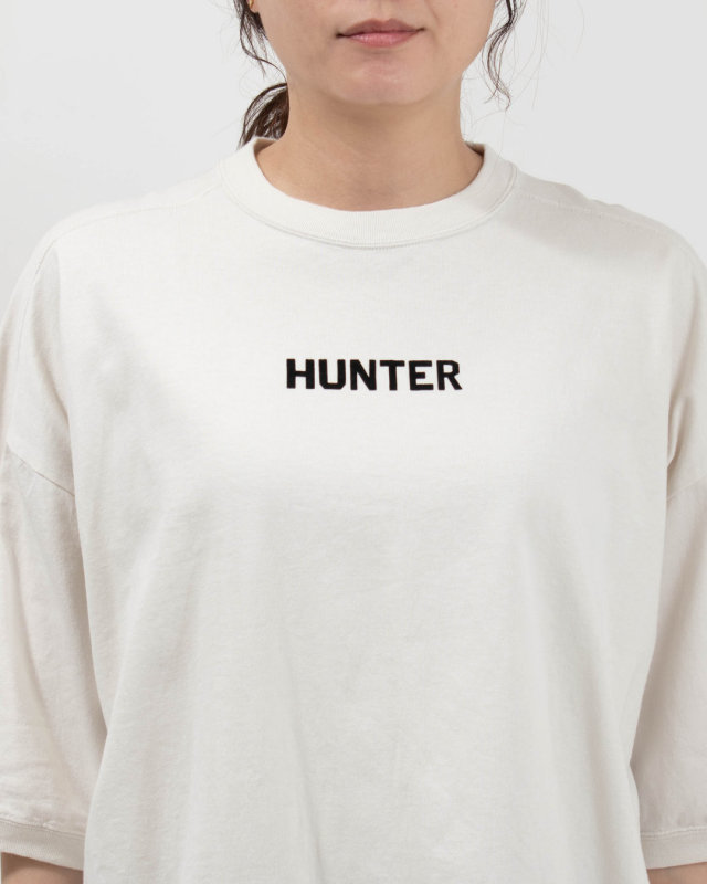 B-521008 BLUE LAKE MARKET 17/-BD天竺 肩パネル切替プリントTee［HUNTER］