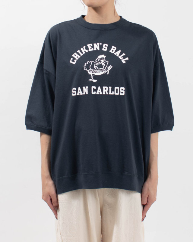 B-521036 BLUE LAKE MARKET 17/-BD 天竺プリントプルオーバー[CHIKEN’S BALL～]