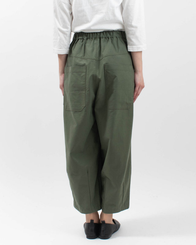 B-528004 BLUE LAKE MARKET ムラ糸バックサテンピーチBioエアフローベイカーイージーパンツ