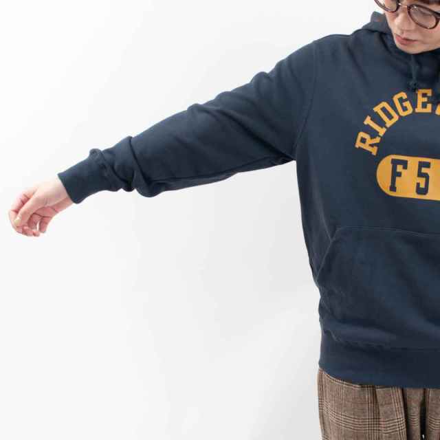 C3-A133  Champion フーデッドスウェットシャツ