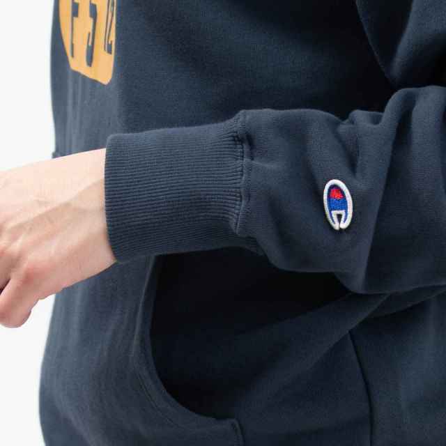 C3-A133  Champion フーデッドスウェットシャツ