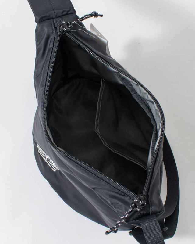 CATSHOULDER　FREDRIK PACKERS CAT SHOULDER