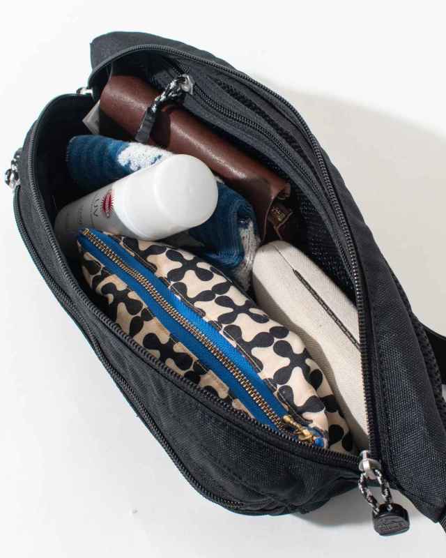 CH60-3969 CHUMS リサイクルスモールオーバルウエストパック(ボディバッグ｜ウエストポーチ)