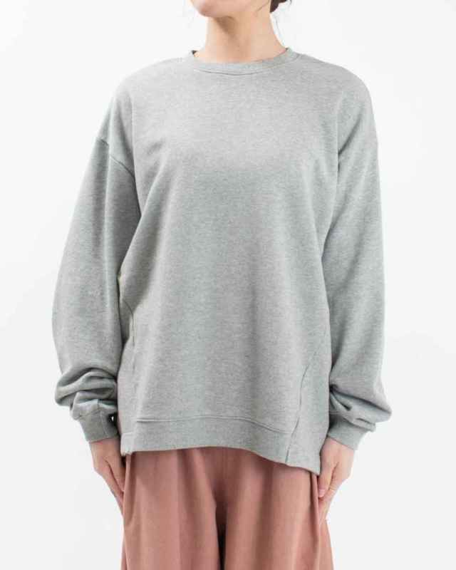 FA-1326  FIRST バルーンシルエットトレーナー