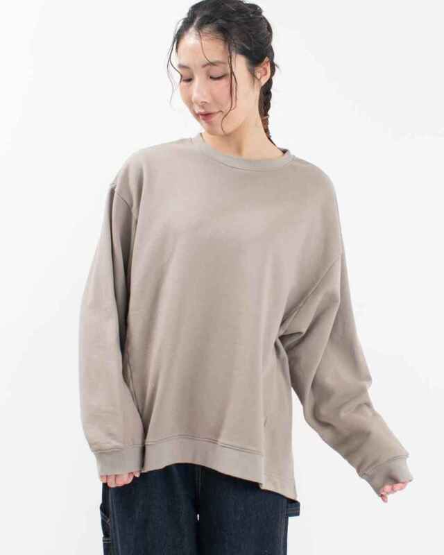 FA-1326  FIRST バルーンシルエットトレーナー