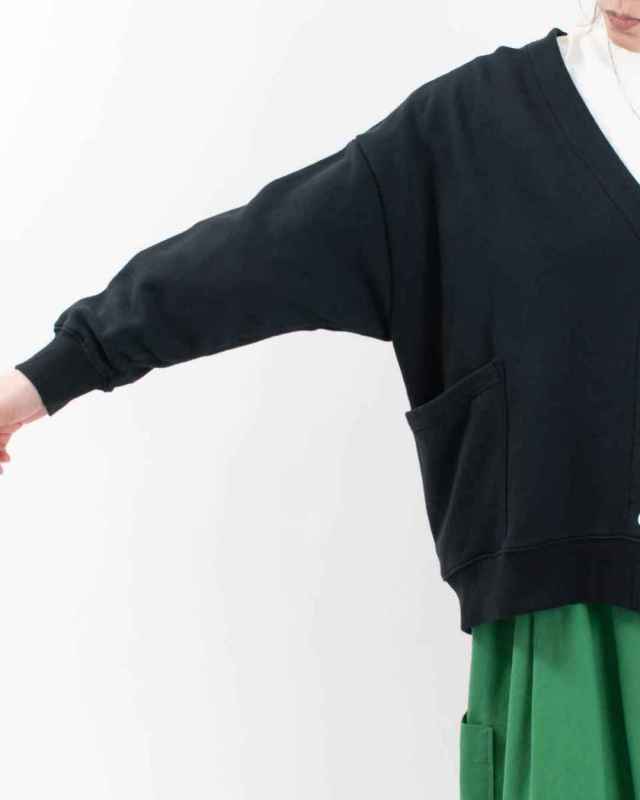 FA-1332  FIRST 丸いフォルムのVネックカーディガン