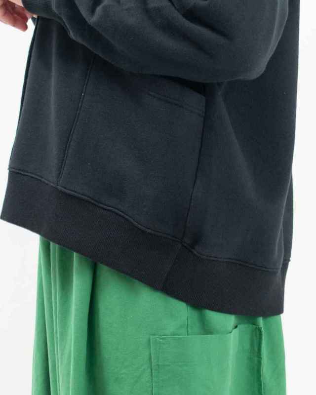 FA-1332  FIRST 丸いフォルムのVネックカーディガン