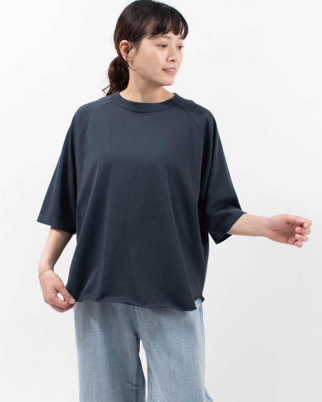 FIRST 裾カットオフ ラグランハーフスリーブTシャツ ｜ナチュラル