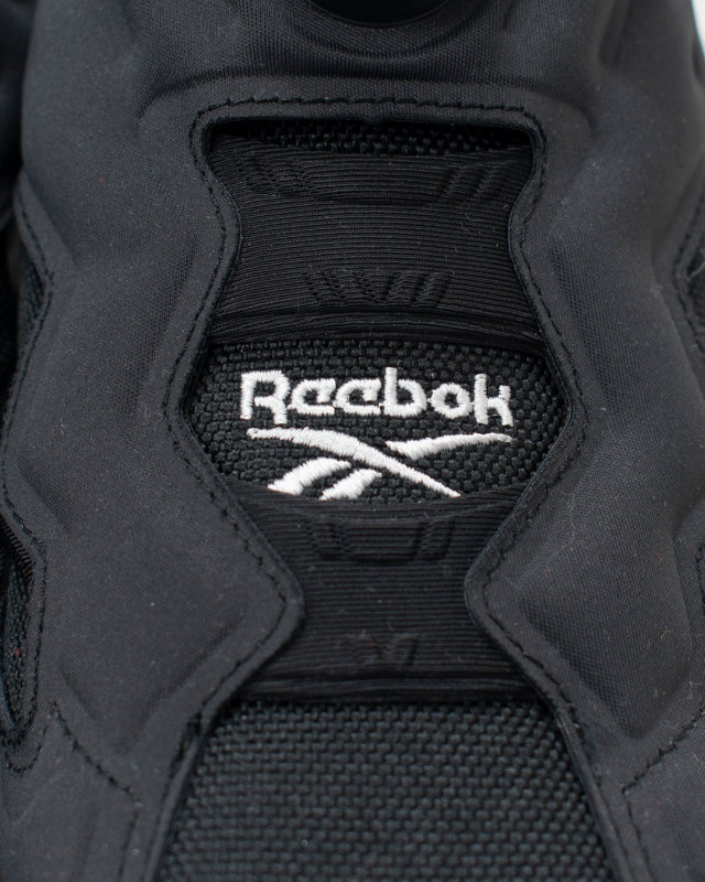 INSTAPUMPFURY94 Reebok インスタ ポンプフューリー 94