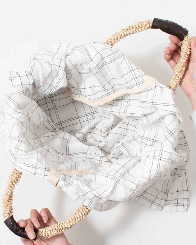 K765004  Folna メイズ透かし編みあずま袋ハンドメイドバック