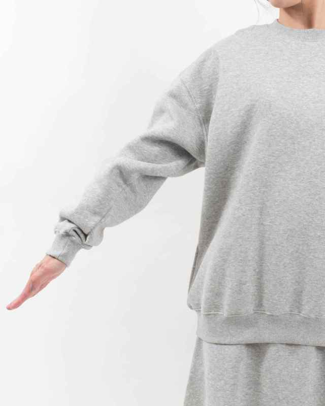 KE25213072 KELTY バックタイポロゴクルーネックスウェット