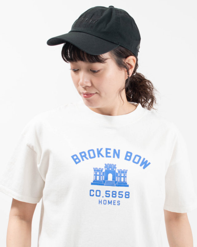 KE25215095 KELTY アーバンエンブロイダリー タイポロゴ キャップ