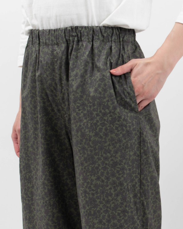 P72617 prit 80/1ローンボタニカルプリント ワイドパンツ