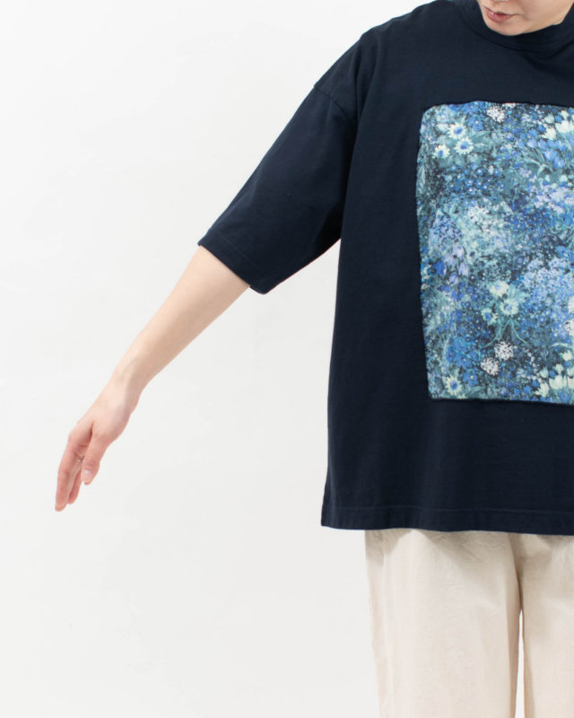 P91606 prit 40/2天竺×60/1ローンガーデンプリント5分袖フレームＴシャツ