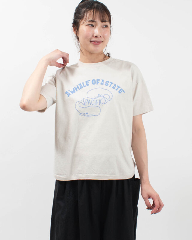 PACIFIC PARK STORE 17/-BD天竺 ヘムラウンド半袖プリントTee［A WHALE OF A STATE PACIFIC］