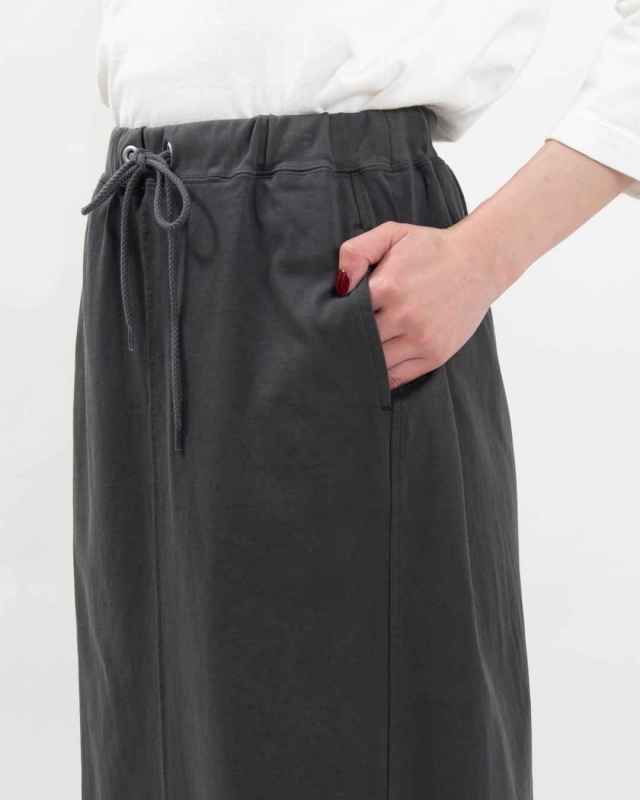 SA-35901 sabbatum ファンクショナル天竺サイドジップスリットタイトスカート