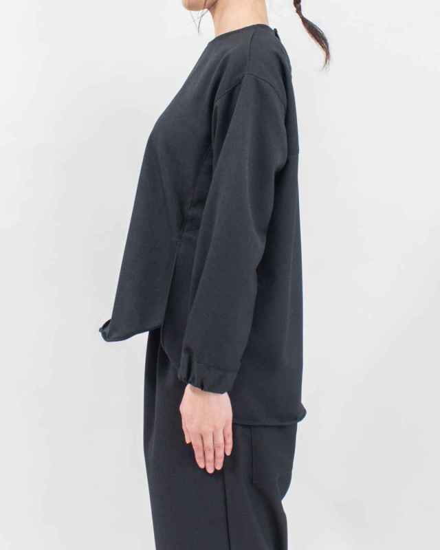 SA-36007  sabbatum ウールライクポリエステル ヘムラウンドブラウス