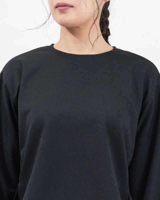 SA-36007  sabbatum ウールライクポリエステル ヘムラウンドブラウス