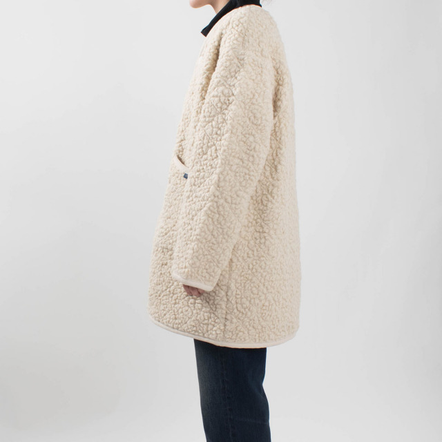 LAVENHAM LONGLINE COLLARLESS SHERPA JACKET｜ナチュラルファッション