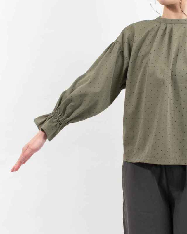 SK8116251  SUN VALLEY ポリエステルツイルドットプリントブラウス