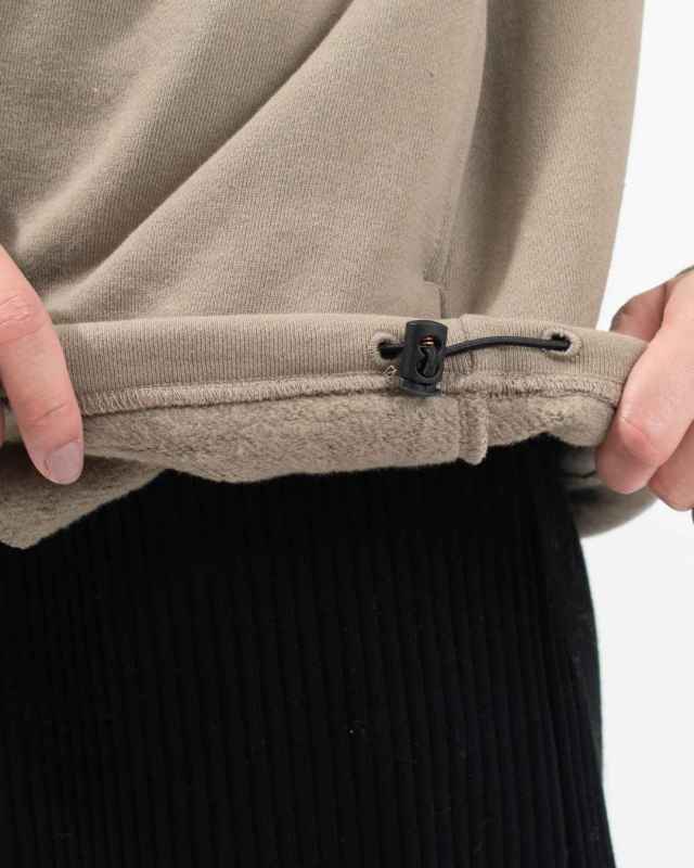 TM252UK00370 THOUSAND MILE DRAWCORD CREW NECK PULLOVER