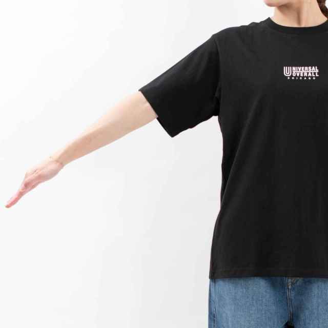 U2423208-A UNIVERSAL OVERALL センターロゴTシャツ