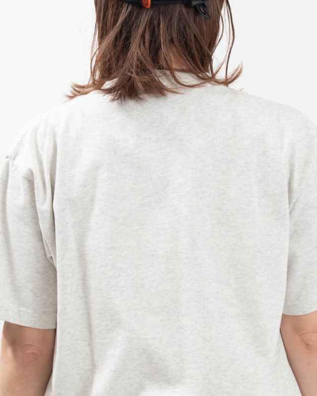 UNIVERSAL OVERALL STONE WASH TENNIS S/S TEE｜ナチュラル