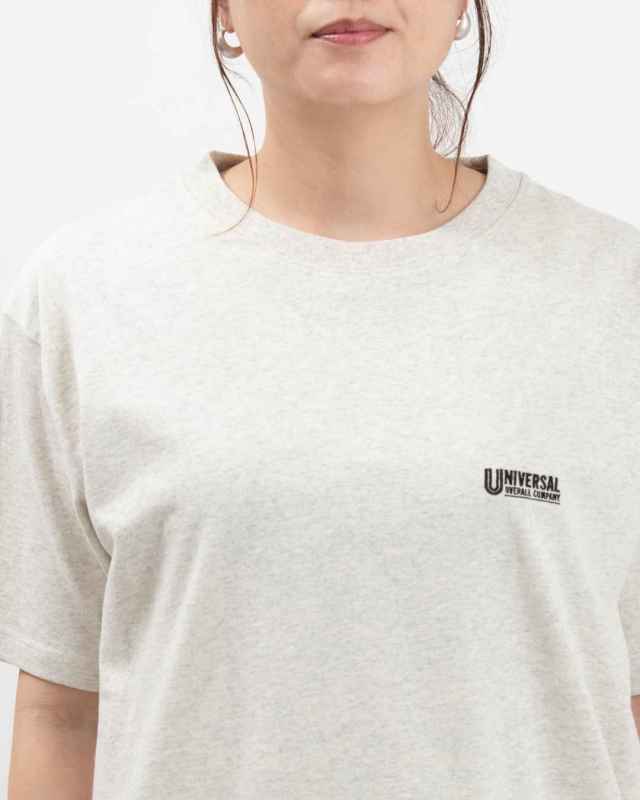 UNIVERSAL OVERALL EMBROIDERY TEE｜ナチュラルファッション
