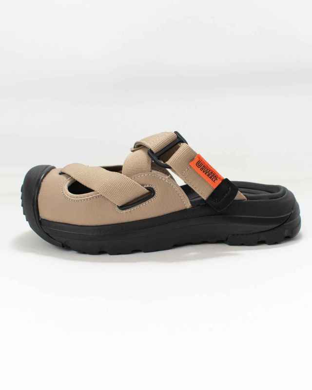 UO31 UNIVERSAL OVERALL SANDALS UO31