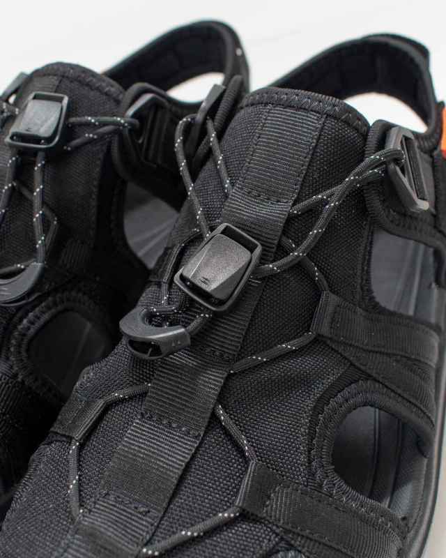 UO32 UNIVERSAL OVERALL SANDALS UO32