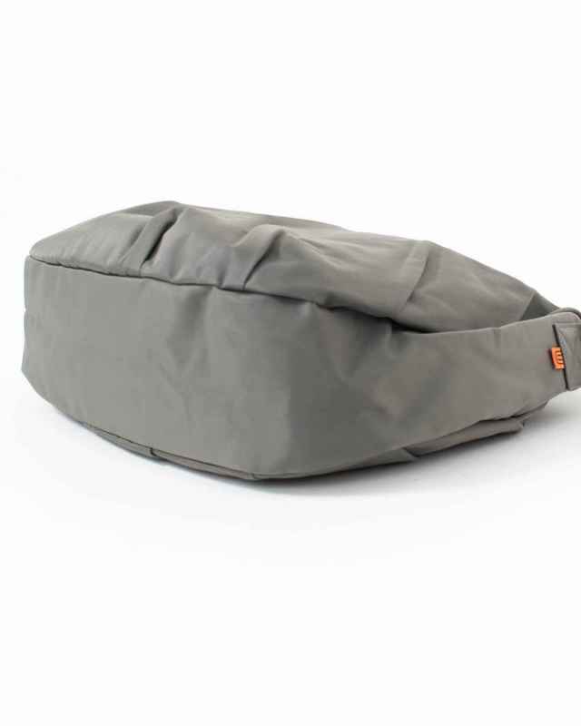 UVO-196  UNIVERSAL OVERALL ナイロンホーボーショルダー (L)