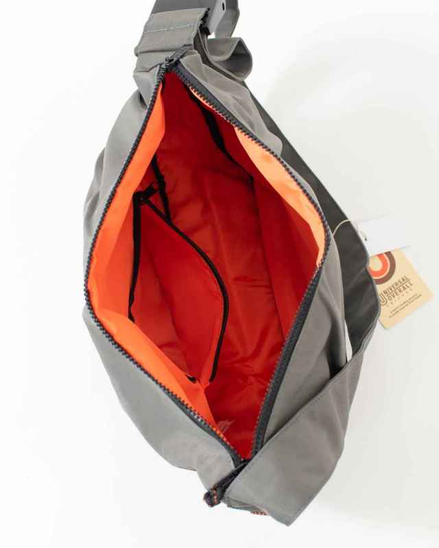 UVO-196  UNIVERSAL OVERALL ナイロンホーボーショルダー (L)