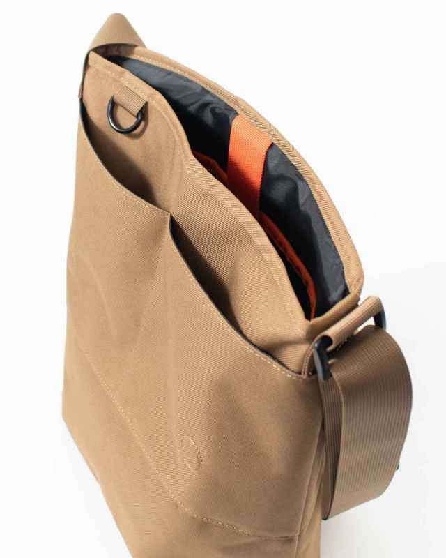 UVO-209  UNIVERSAL OVERALL フラップショルダー