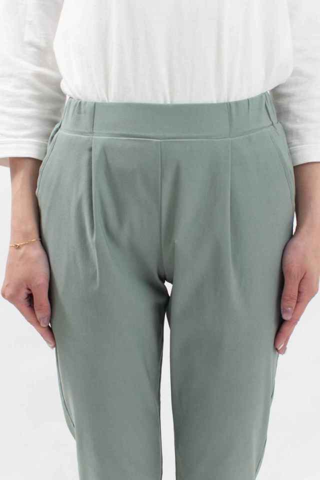 WFN4903  hunch バリラク テーパードパンツ