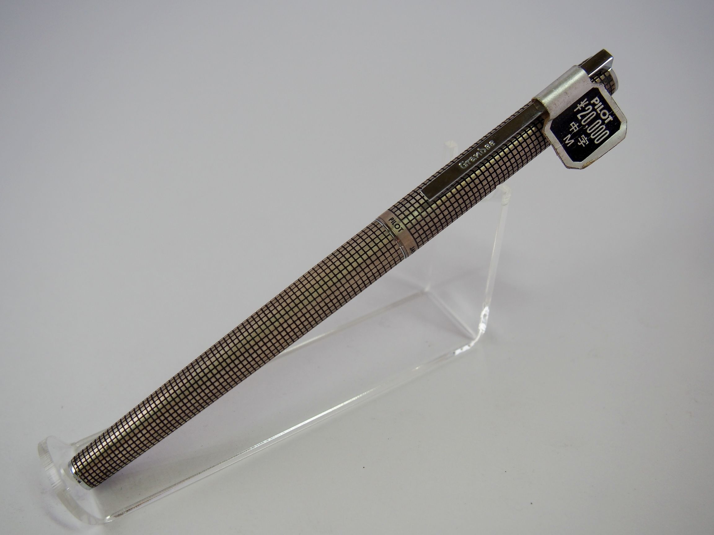 廃盤パイロット万年筆格子