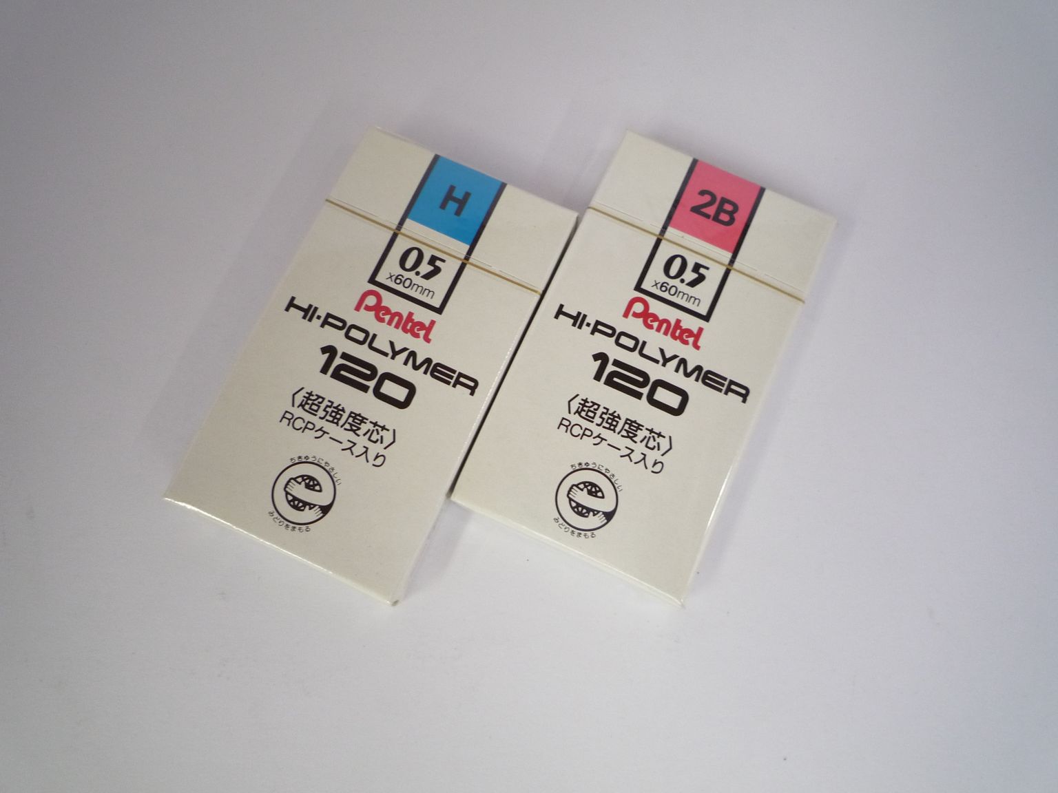 ぺんてるＣ５５５