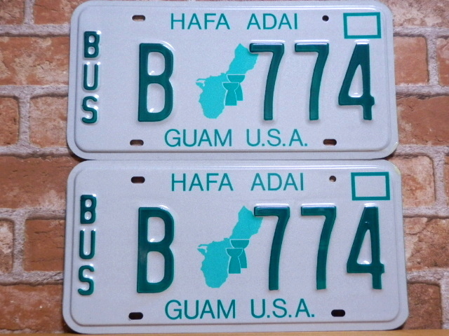 ＵＳＥＤペアプレート　グアム