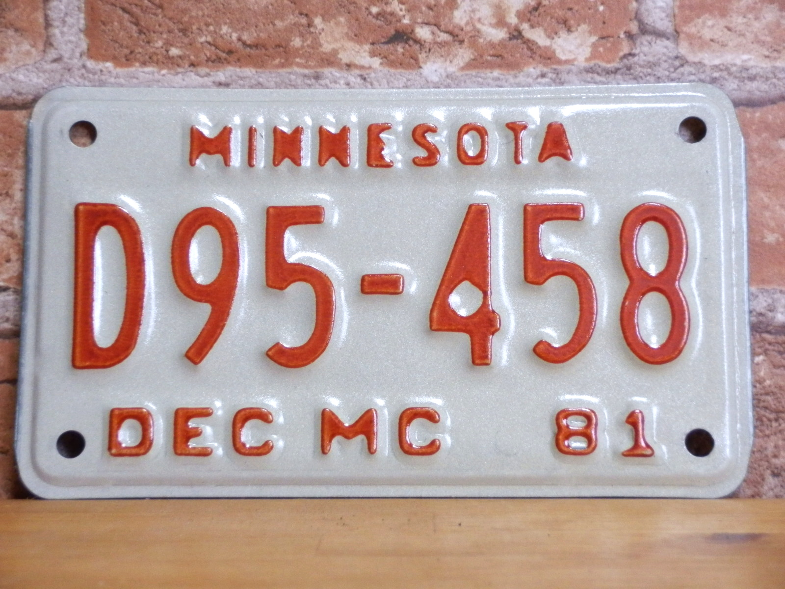 USEDモーターサイクルプレート　ミネソタ　ＭＮ