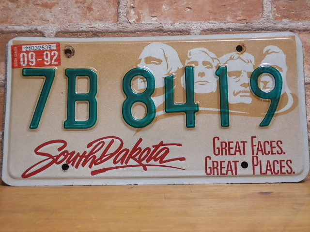 USEDナンバープレート 　サウスダコタ　ＳＤ