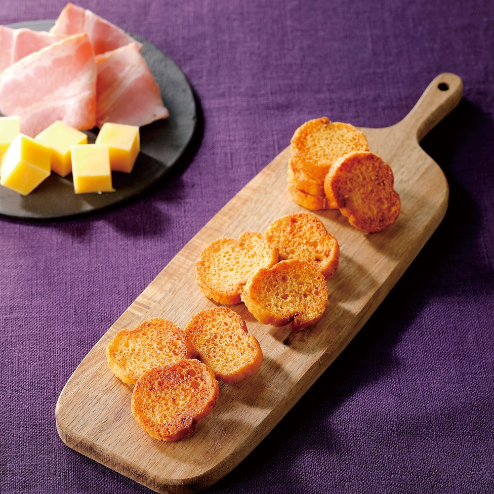 ひとくちラスク（ﾁｰｽﾞﾍﾞｰｺﾝ）