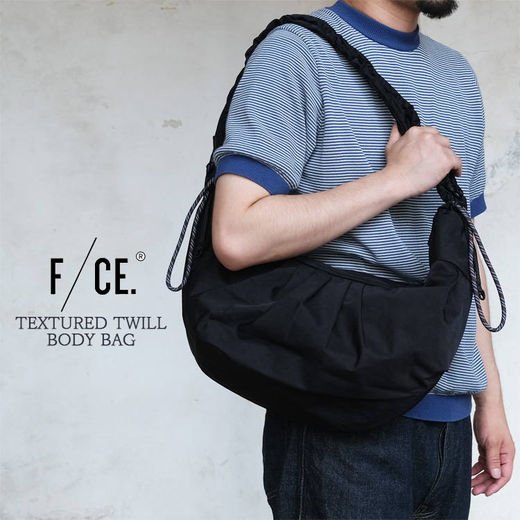 F/CE. エフシーイー ショルダーバッグ TEXTURED TWILL BODY BAG メンズ レディース FTT36262B0007 テクスチャード ツイル ボディー バッグ ブラック