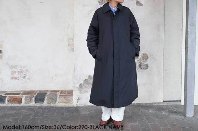 シンプルなダウン入りフレアコート＊